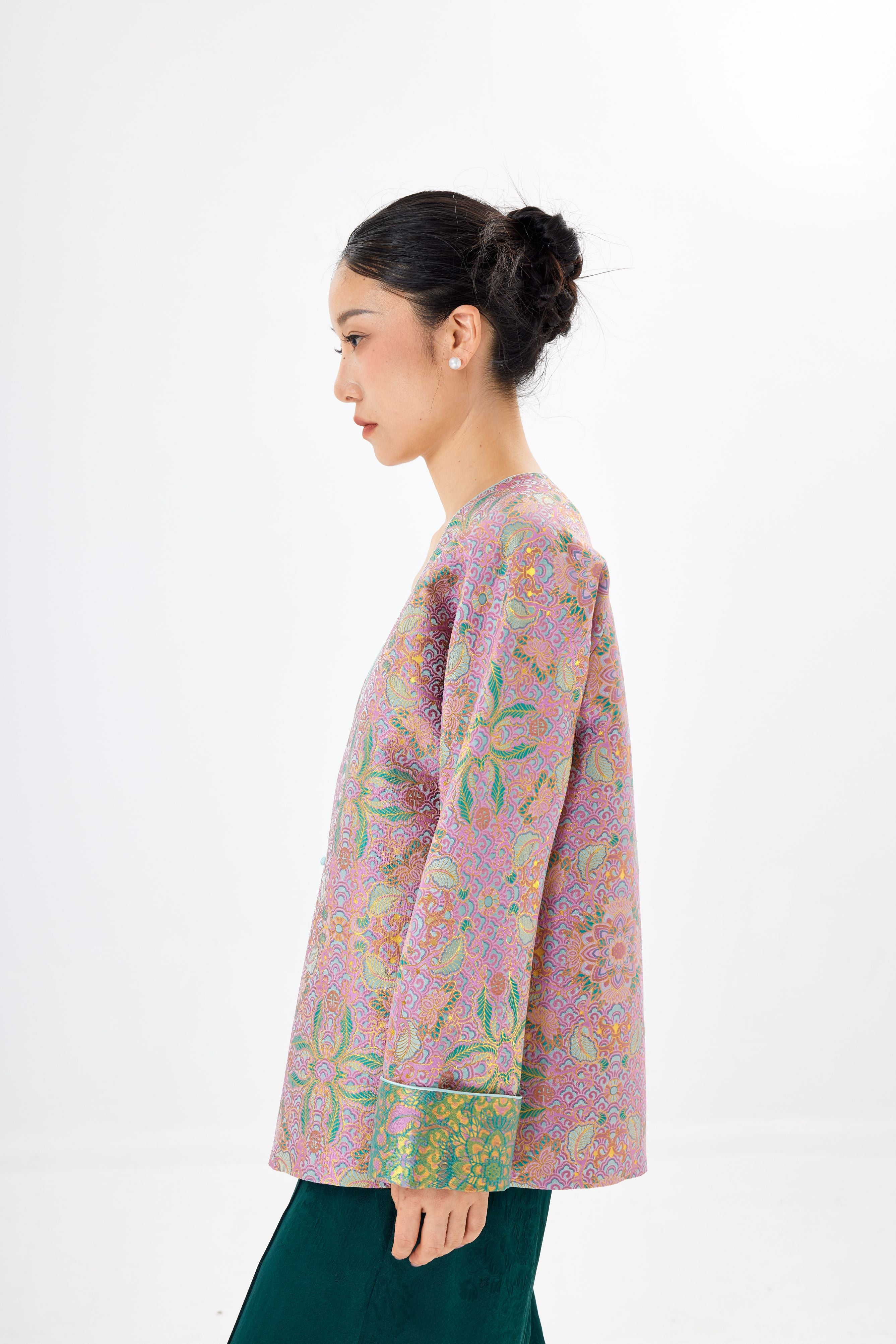 Bao Xiang flower│jacket │Song brocade with gold thread