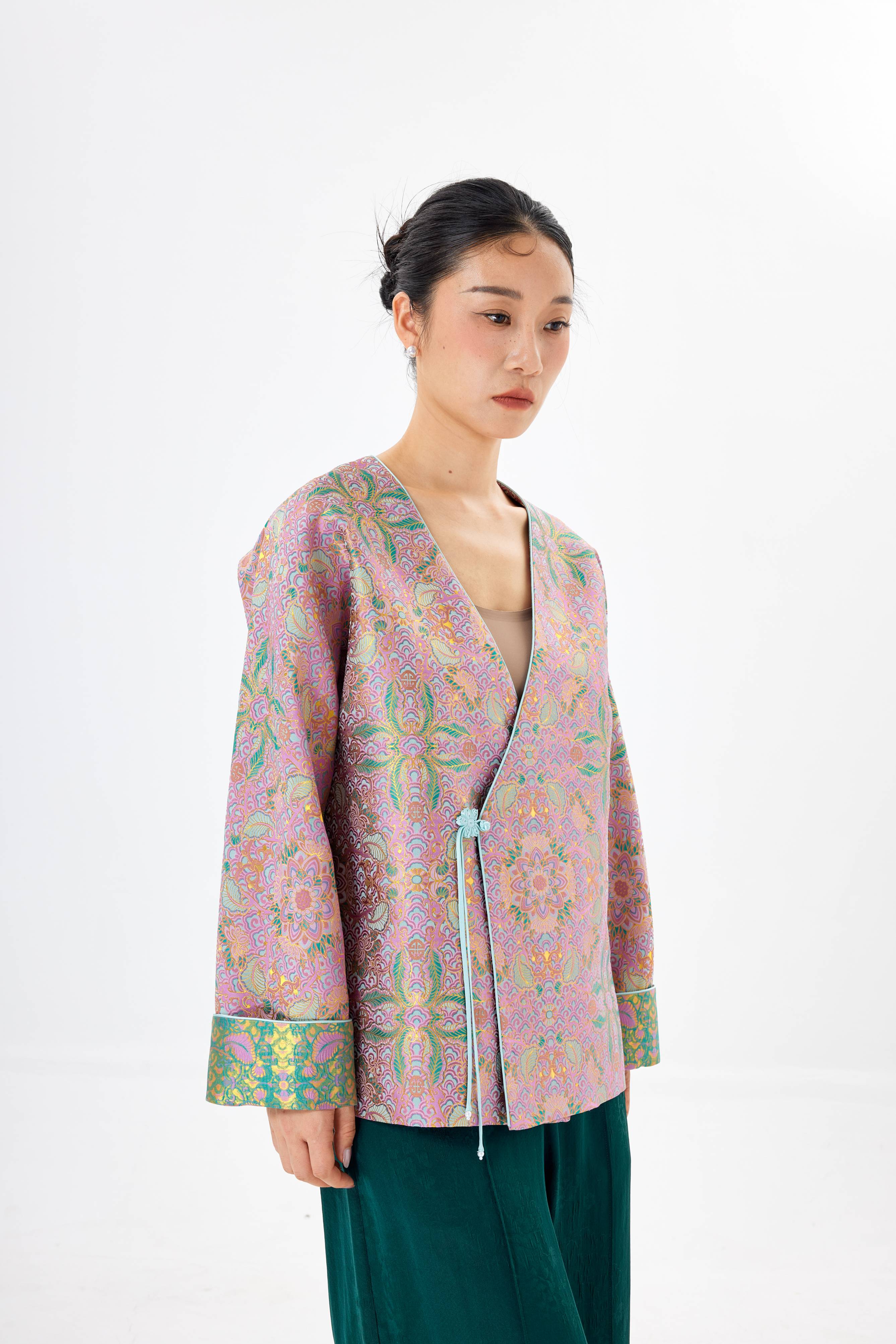 Bao Xiang flower│jacket │Song brocade with gold thread