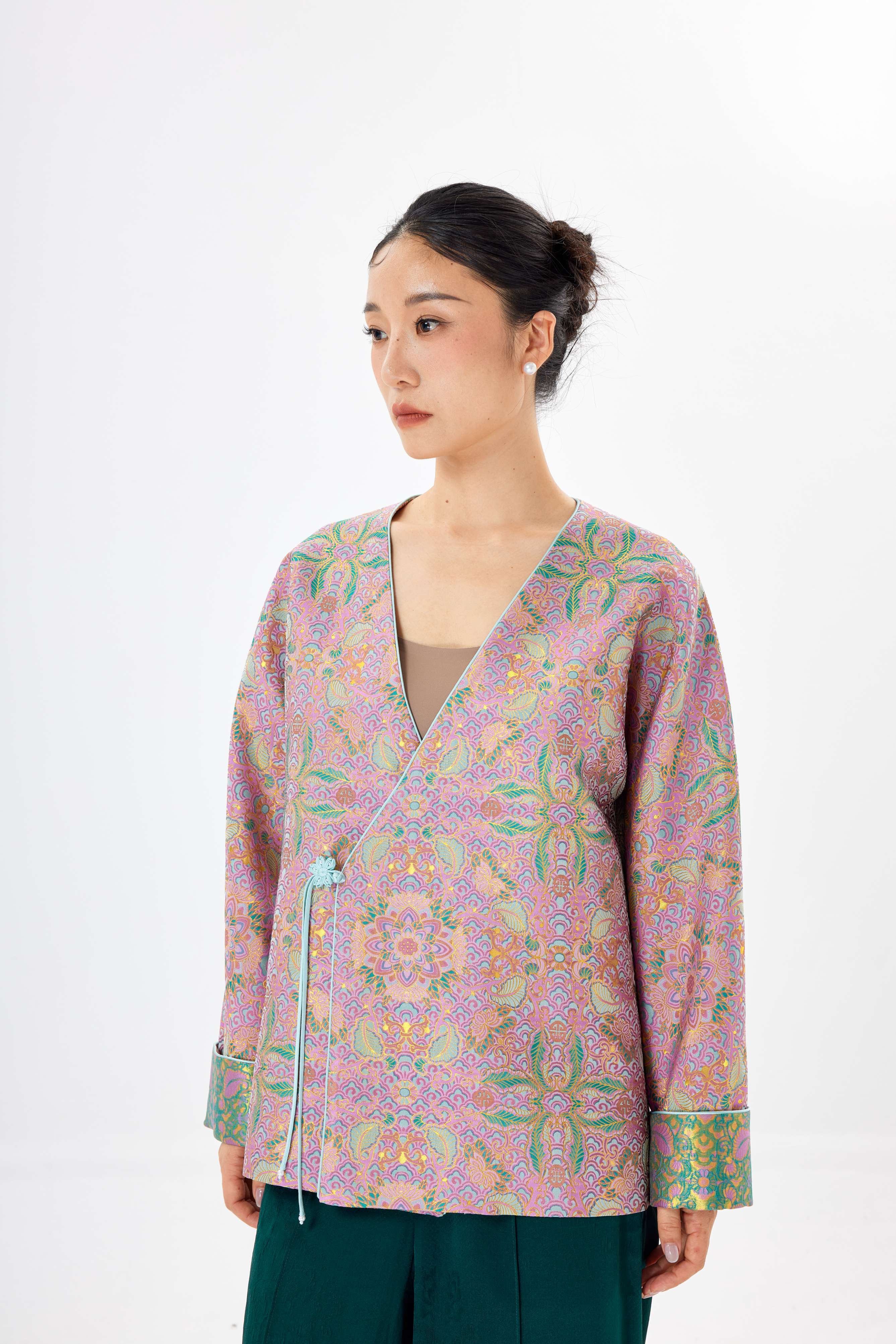 Bao Xiang flower│jacket │Song brocade with gold thread