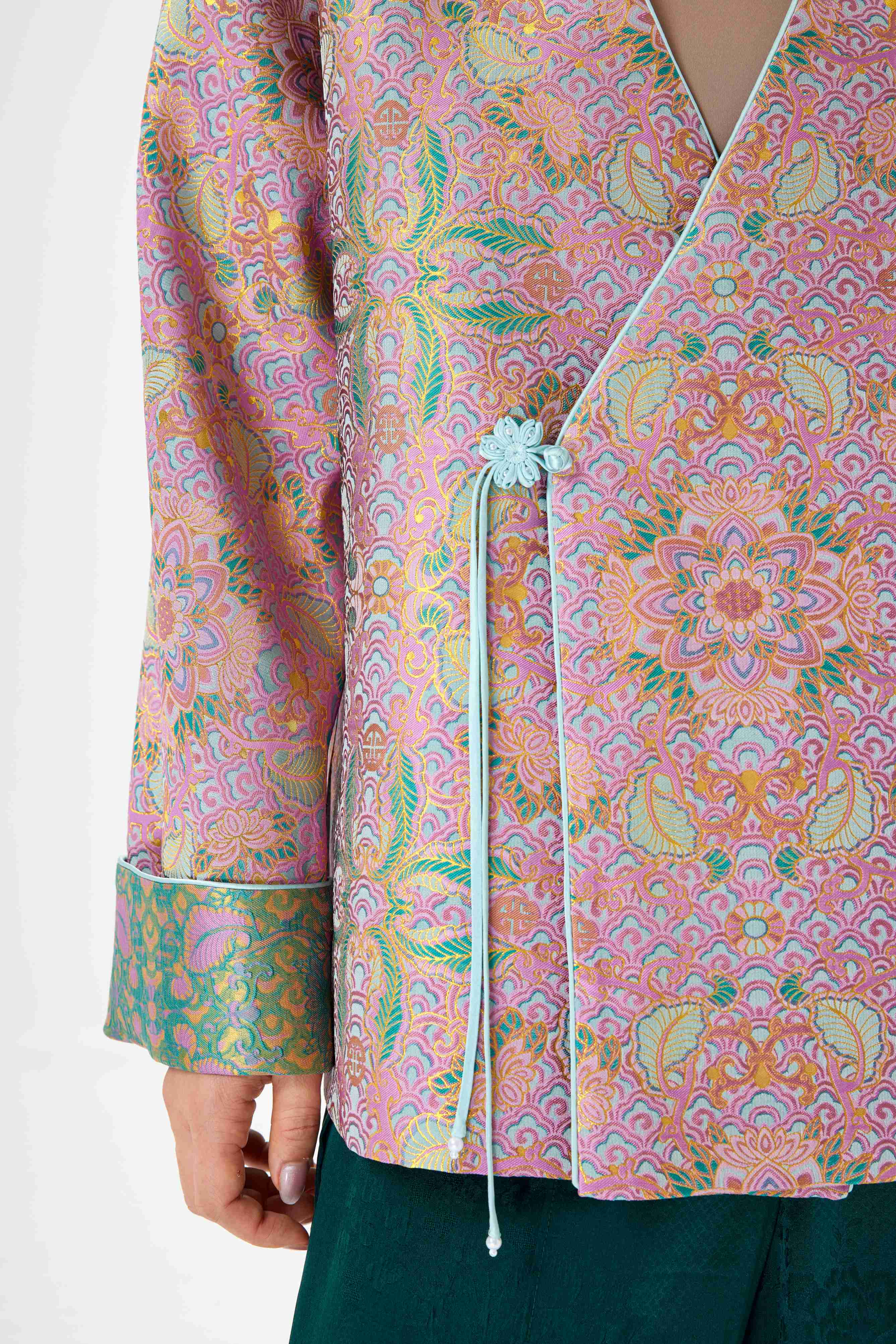 Bao Xiang flower│jacket │Song brocade with gold thread